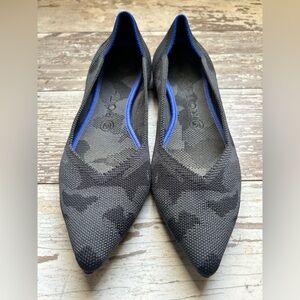 Rothy's Women's Black and Blue Camouflage Flats